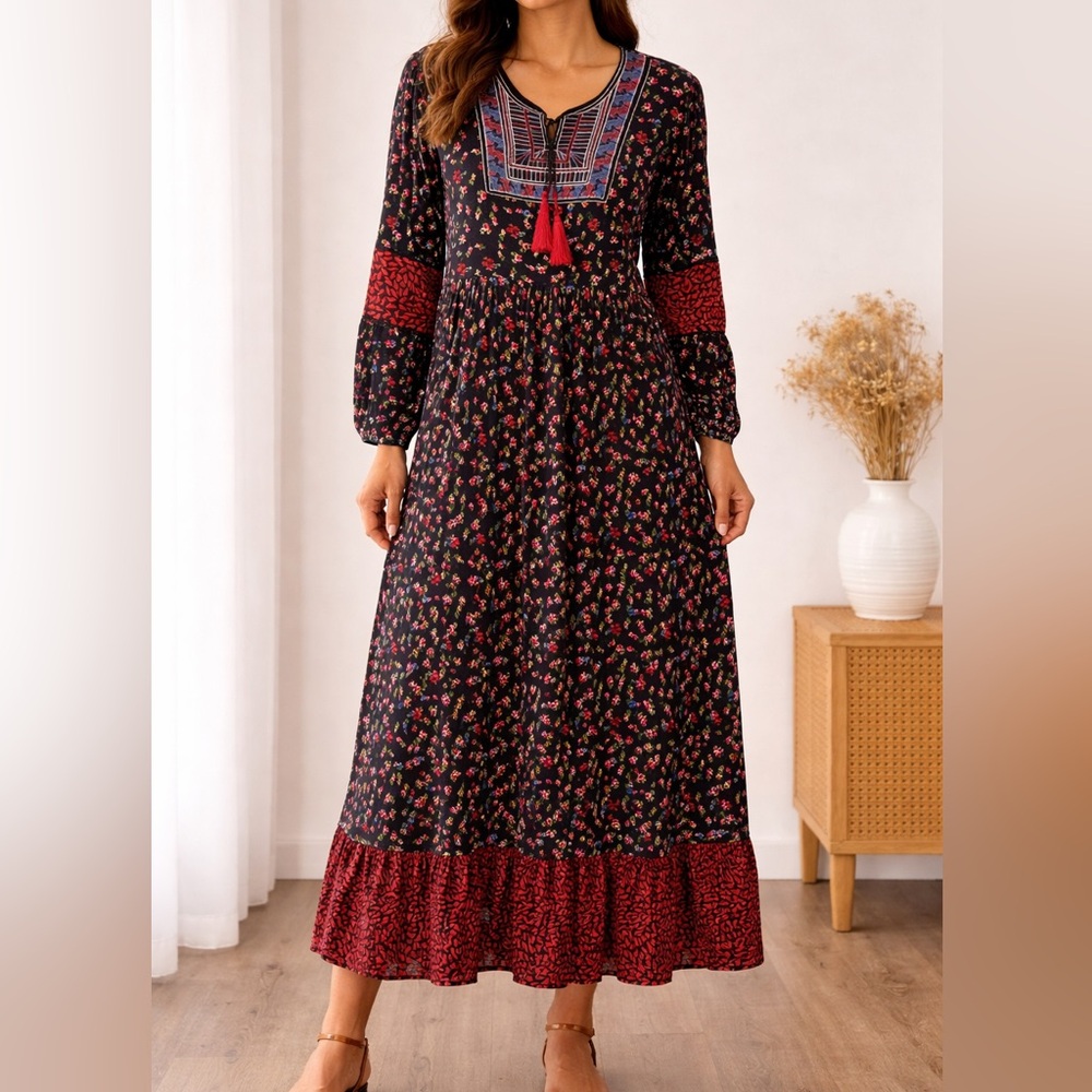 The Pyramid Collection Embroidered Floral Maxi Dress Bohemian Prairie Sz M